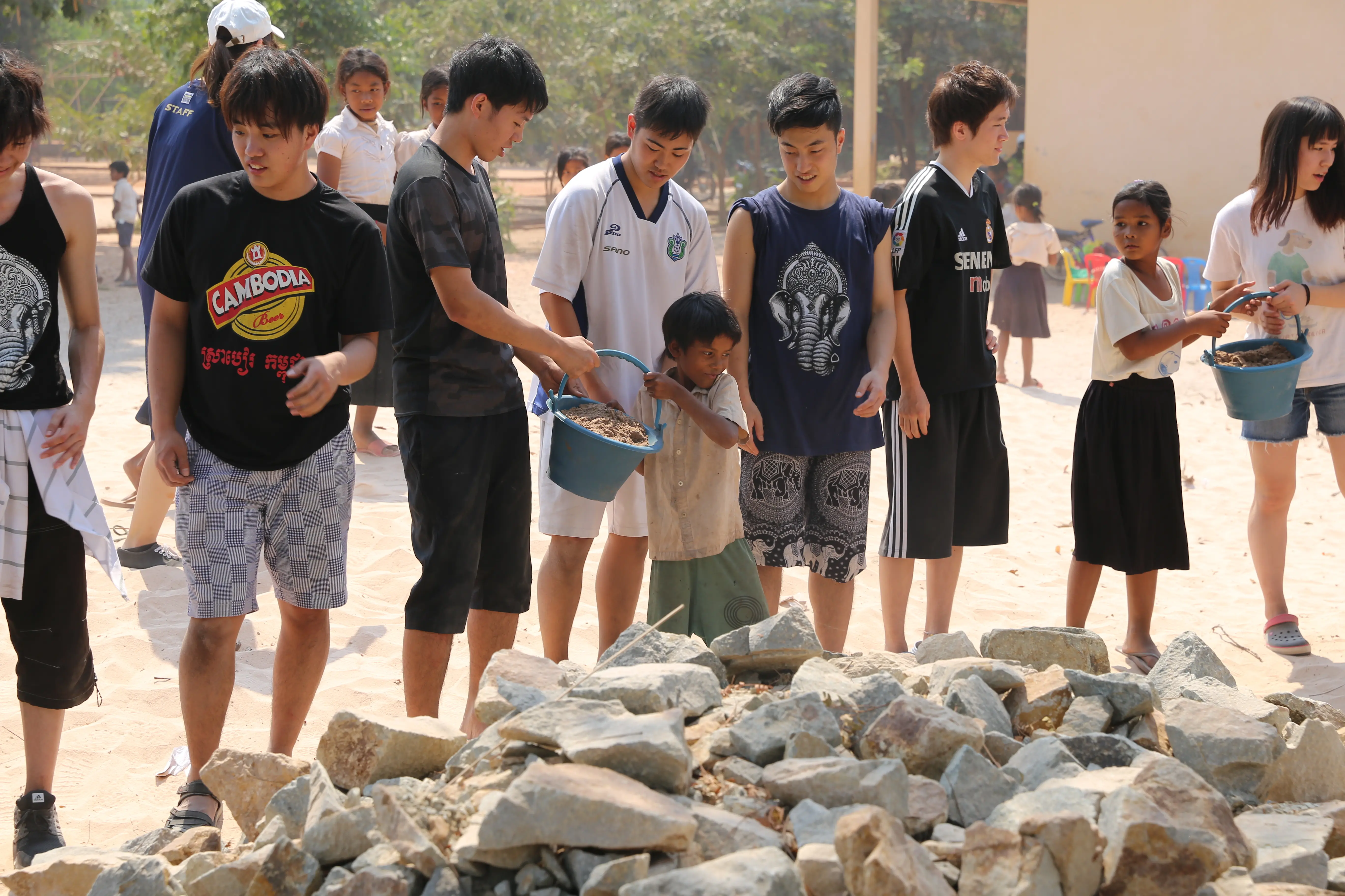 学校建設スライド2
